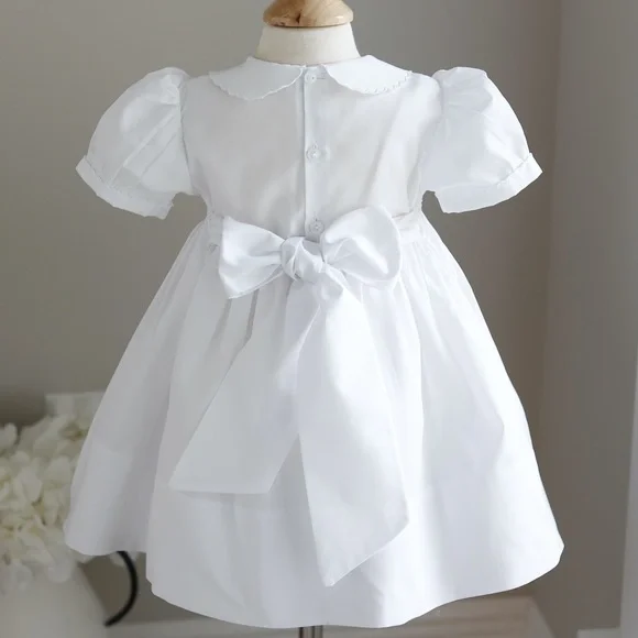 Feltman Brothers Smocked White Dress Flower Girl NWT - Picture 3 of 4